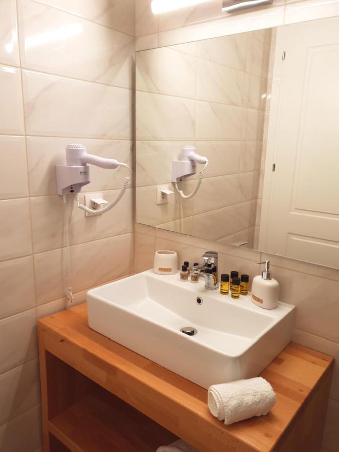 Reiki Apartments Ereikoussa Екстериор снимка
