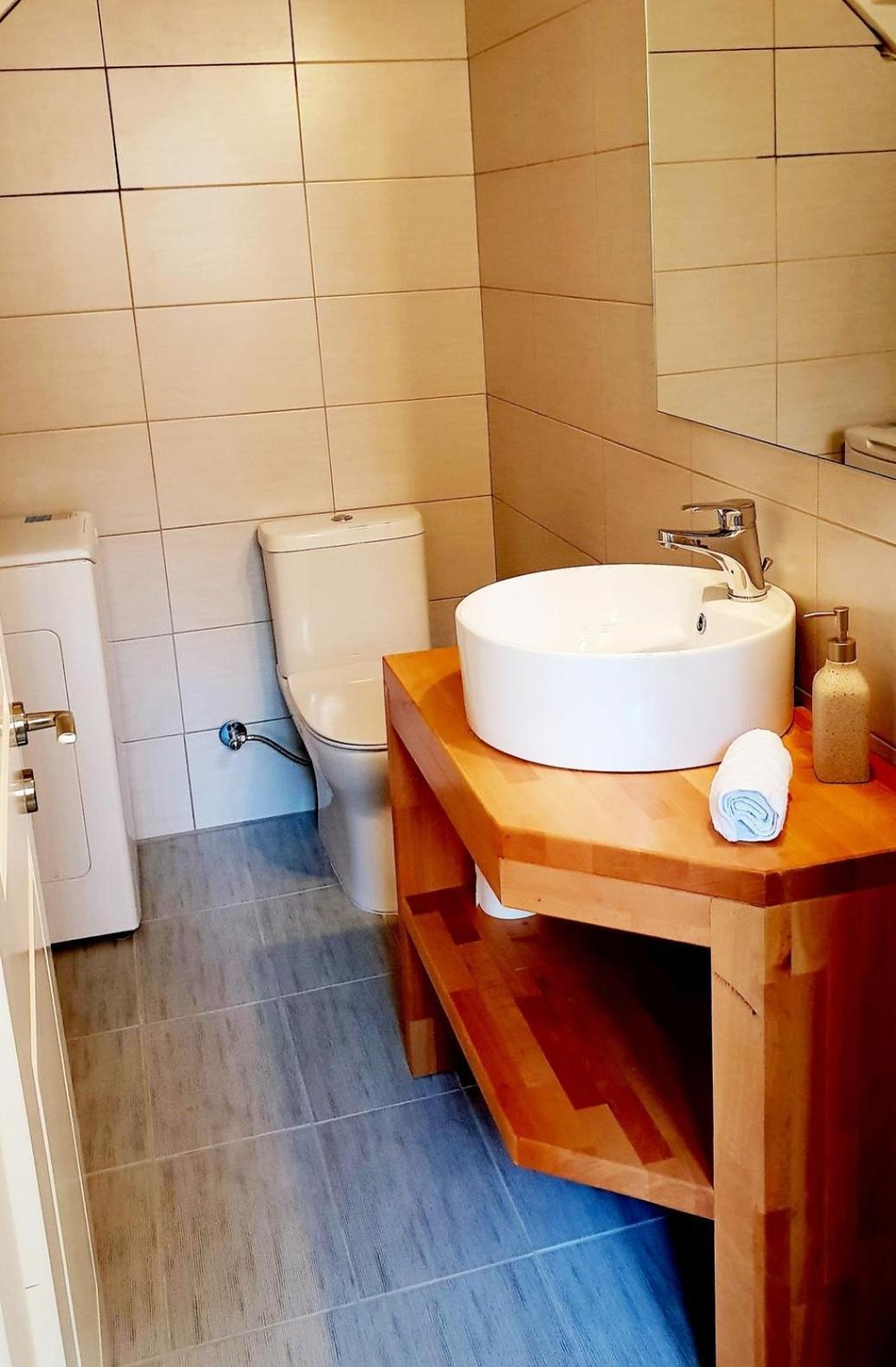 Reiki Apartments Ereikoussa Екстериор снимка